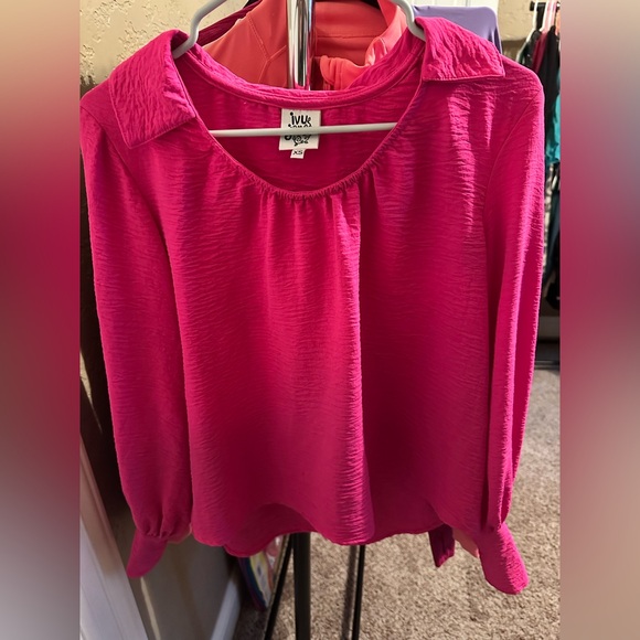 Woman’s pink Ivy Jane top - Picture 1 of 3